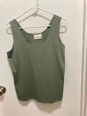 CHICO’S Olive 🫒 Sage Green Tank Style Top, size 2(medium)
